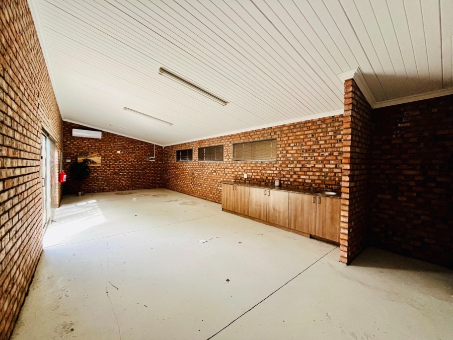 To Let commercial Property for Rent in Dan Pienaar Free State
